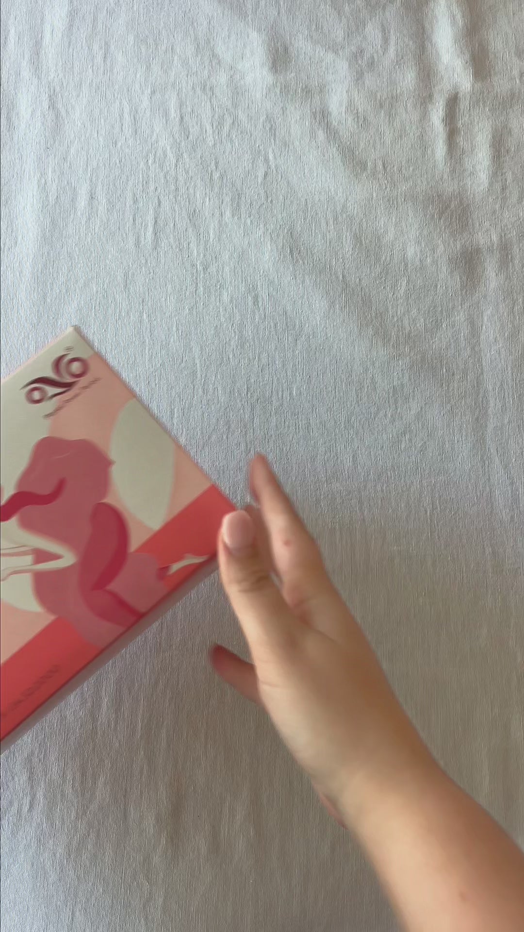 Load video: OVO Bamboo MAXI PADS